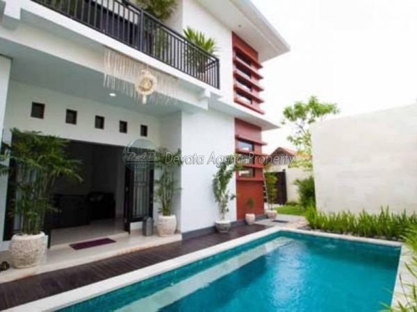 2 Stories villa for sale in Kerobokan, nearby Seminyak, Oberoi, Sunset road