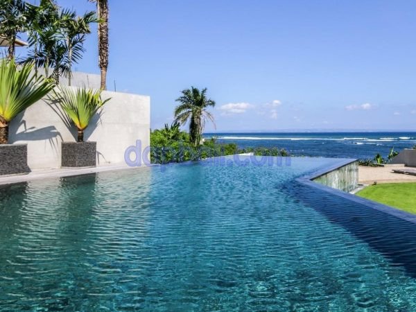 Spectacular, luxury 5 bedroom beach house near Canggu, Bali