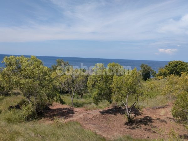 2,7 ha cliff and beachfront land for sale in in Tulamben, Karangasem