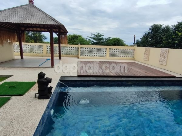 Unique villa for sale with absolute ocean view in Taman Paradise, Ungasan