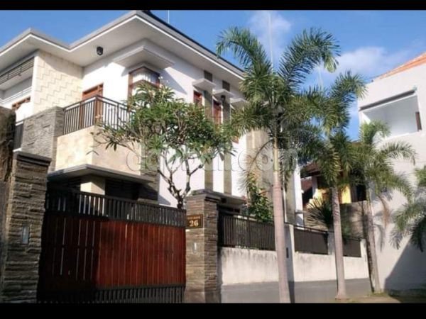 Luxury minimalist house for sale in Jl. Nangka Utara, Denpasar