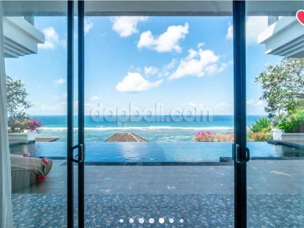 Spectacular beach cliff view villa with private access to the beach in Nusadua, Bali