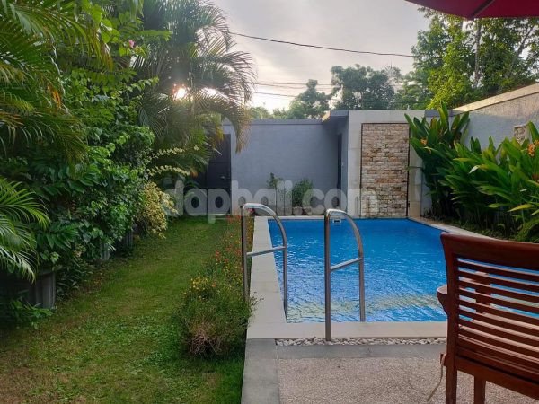 Semi villa house with 5 minutes drive to Sanur beach