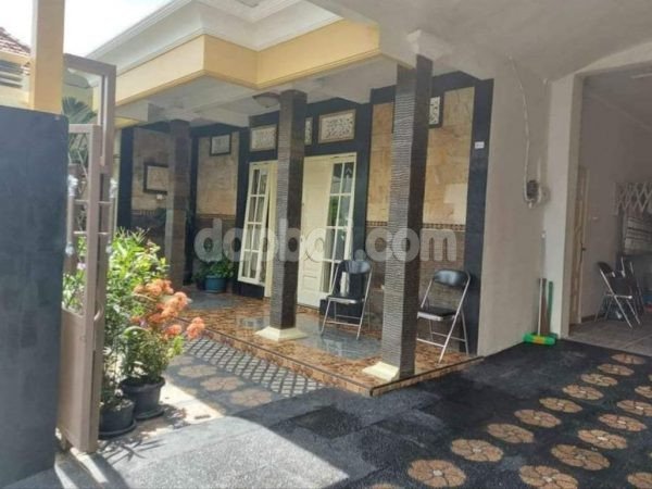 Well renovated house in a commercial environment of Kedonganan - Jimbaran