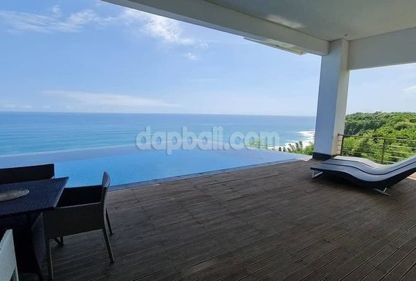 Private clifftop villa for sale in Uluwatu, Bali