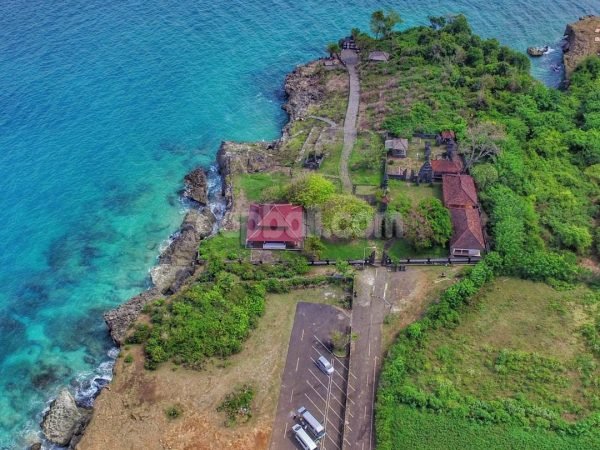 19 ha ( 190.000 sqm ) beachfront and cliff front land in Jimbaran, Bali