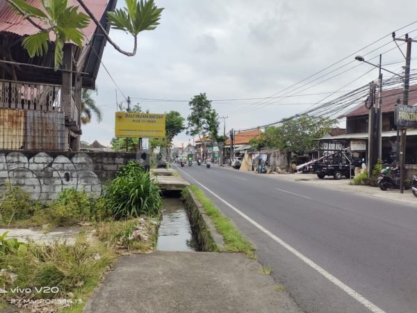 1000 sqm roadside land for rent in Kerobokan