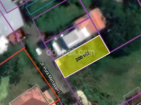 200 sqm premium land ( small plot ) nearby JB School, Kuta