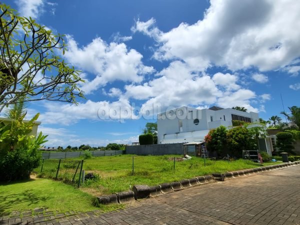 651 sqm developed land in New Kuta Golf, Pecatu Graha