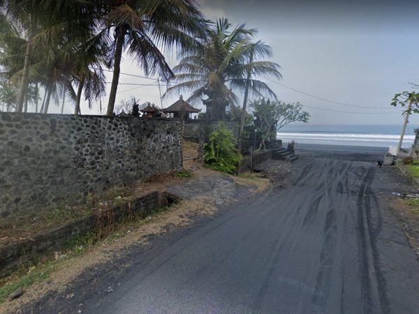 22489 - 2000 sqm sparkling beachfront land in Pasut area of Tabanan