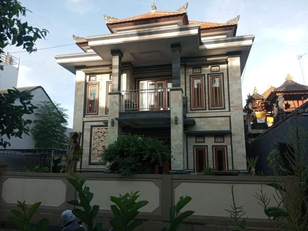 23001 - Mansion in a cluster of Sukawati, Gianyar