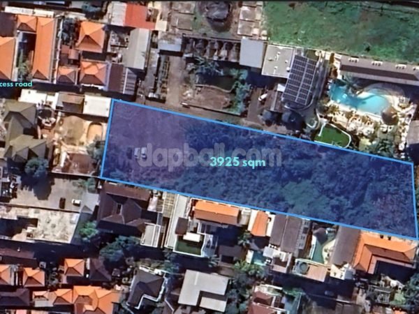 26100	- Prime land of 3925 sqm within walking distance to Batu Bolong Beach, Canggu, Bali