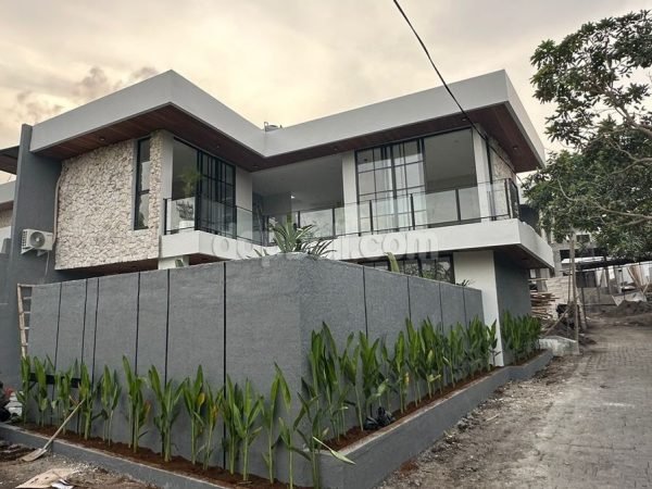 Brand new modern minimalist villa for sale in Tiying Tutul, Pererenan, Bali