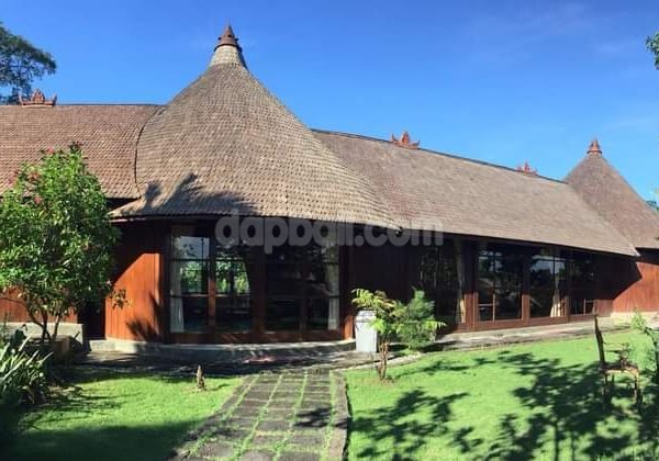 27058-Two-storey villa in traditional design for freehold in Kediri, Tabanan, Bali