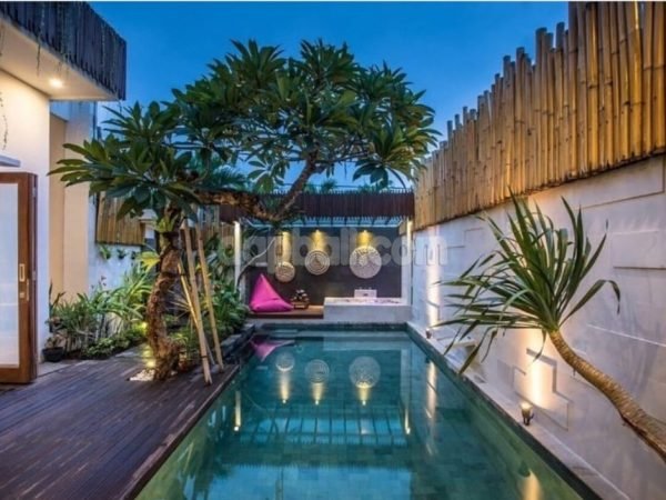 27047-2 units of Contemporary Villa for sale in Jl Bidadari, Seminyak, Bali