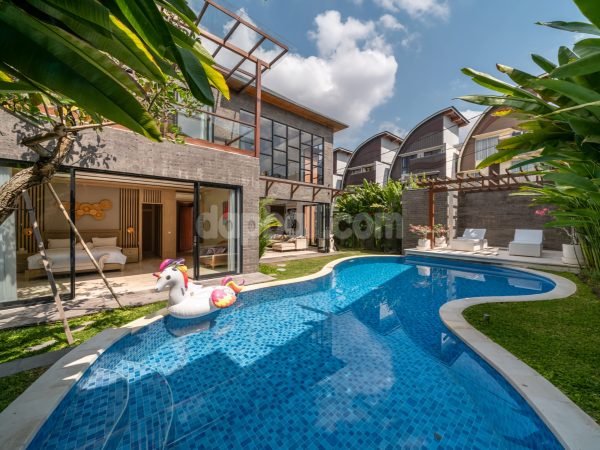 31715-Ultimate Luxurious Villa for sale in Kerobokan, Badung, Bali