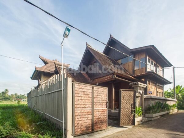 35073 - 4BR classic villa with rice field view for sale in Bongkasa, Badung, Bali