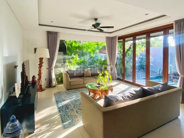 36584 - Charming 3-BR - Villa for sale in a relaxed neighborhood area of Umalas, Kerobokan, Seminyak, Badung, Bali