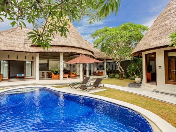 37105 - Luxury Complex Villa for sale in Jimbaran, Bali