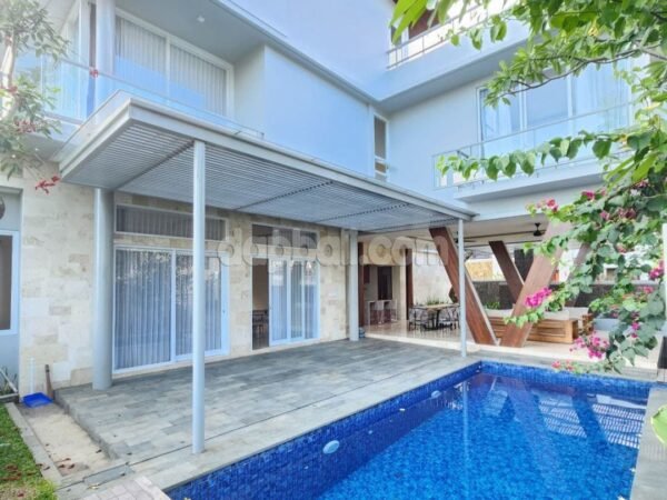 37660 - A Brand New Villa For Sale in Jimbaran, Bali