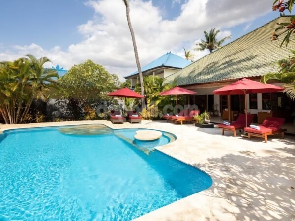 37970 - Stunning beachfront villa for sale in Seririt, Buleleng