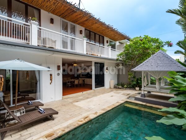 38758 - Two-storey charming villa for sale in Umalas, Bali