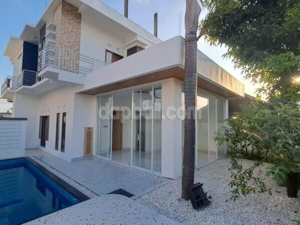 43569 - For sale or lease modern style villa with rooftop at Padonan, Canggu