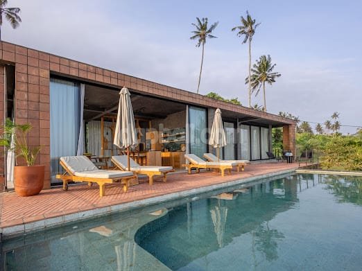 46560 - Brand-New Luxury 3-Bedroom Oceanfront Villa for Sale at Balian Beach, Lalanglinggah, Tabanan