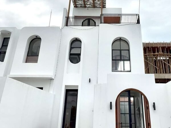 49551 - Ready-to-Move 3-Bedroom Freehold Villa in Benoa, Nusa Dua | Premium Corner Unit with Designer Interiors