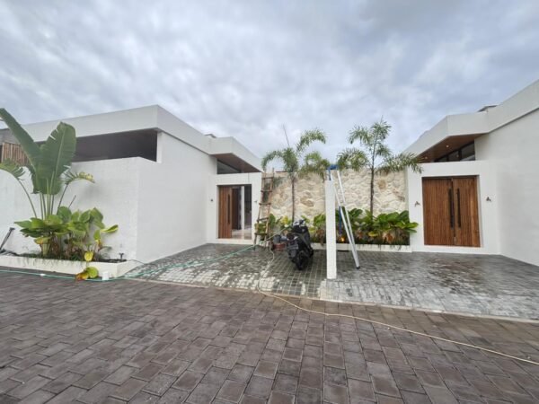 49385 - Luxury Modern 3-Bedroom Villa for Leasehold in Munggu – Just 10 Minutes to Seseh Beach