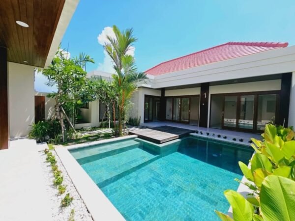 49629 - 3-BR Villa for Long-Term Lease 5 Minutes to Pererenan Beach – Spacious Layout with Private Pool