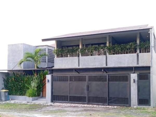 49644 - 5+1 Bedroom Villa with Office Spaces for Lease in Tumbak Bayuh, Pererenan–Canggu, Bali