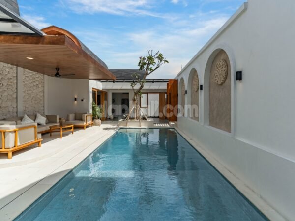 52368 - 3 Villa Compound for Sale in Kutuh, Badung
