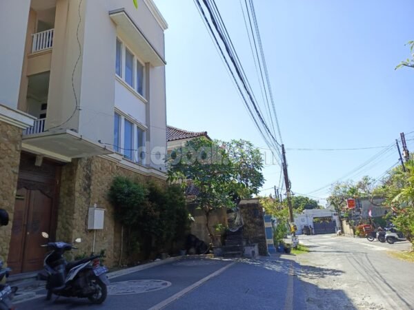 52698 - 32 Bedroom Guest House for Sale in Renon, Denpasar