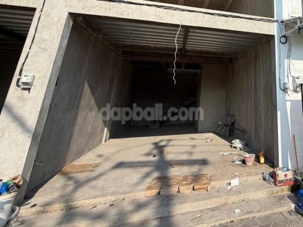 53775 - Strategic 2-Level Commercial Unit for Lease on Main Balangan Road