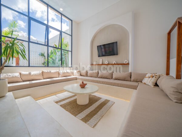 53195 - 2-Bedroom Modern Mediterranean Villa for Sale in Ungasan