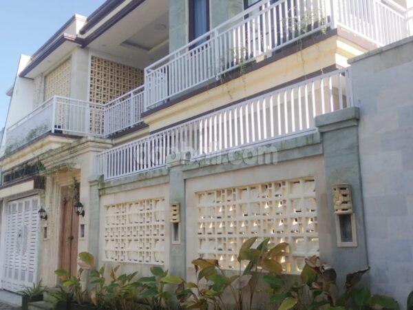 53214 - 5-Bedroom Private Villa for Sale in Angantaka, Badung