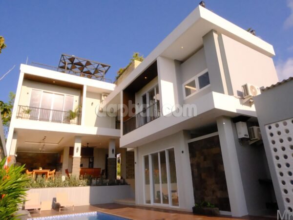 53378 - 3-Bedroom Brand-New Ocean View Villa for Sale in Ungasan