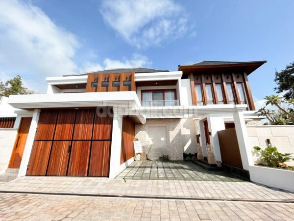 53584 - 4-Bedroom Luxury Villa with Rooftop Ocean Views in Ungasan (2 Units Available)