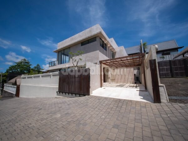 53703 - 4-BR Luxury Modern Tropical Villa near Bingin Beach, Pecatu