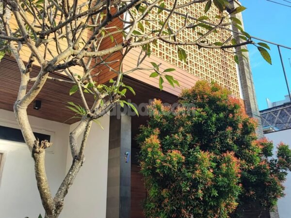 54466 - Fully Furnished 2-Bedroom Freehold Pool Villa Near Berawa Beach, Tibubeneng
