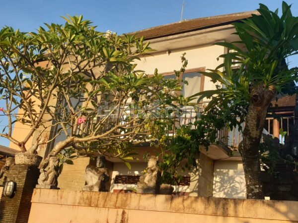 54523 - Exclusive 3-Bedroom Balinese Tropical Villa for Rent with Permanent Rice Field Views in Batubulan