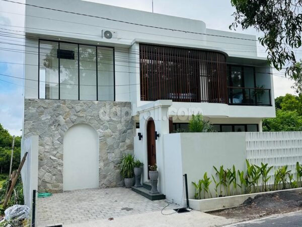 54611 - 3-Bedroom Brand-New Villa for Sale: Modern Turnkey Residential Investment in Ungasan